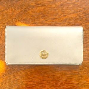 Tory Burch wallet